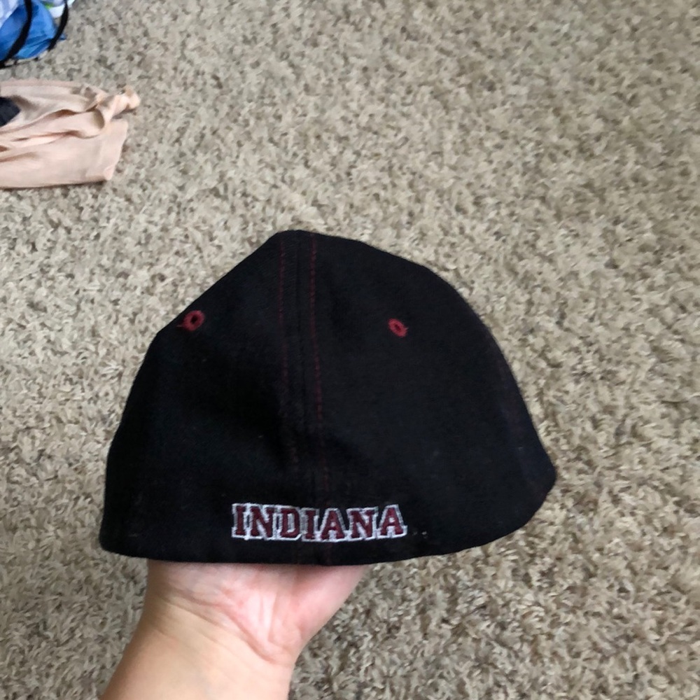 IU hat - Picture 2 of 3